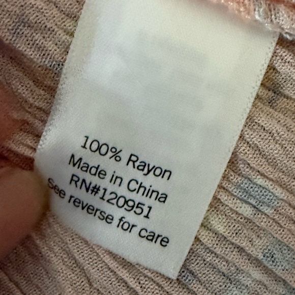 SO Peach Floral Women's Blouse - Picture 4 of 4